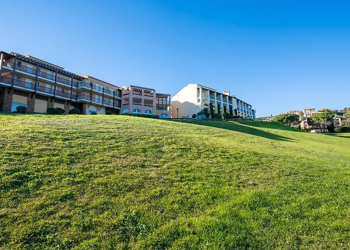 L'esquinade P3 314 By Interhome * Сен-Рафаэль