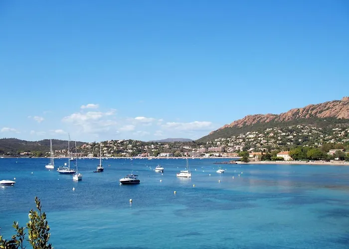 L'esquinade P3 314 By Interhome *